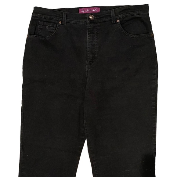 Gloria Vanderbilt Women’s plus size 16 high rise straight leg black denim jeans - Picture 3 of 7